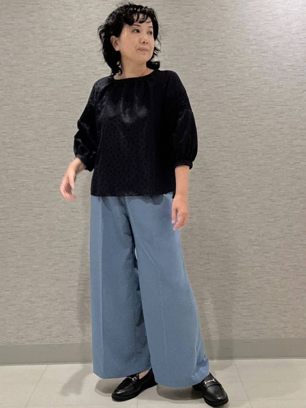 KOJIMAさんの「Reflect｜【一枚で着映える◎】レオパード風ジャカードブラウス」を使ったコーディネート