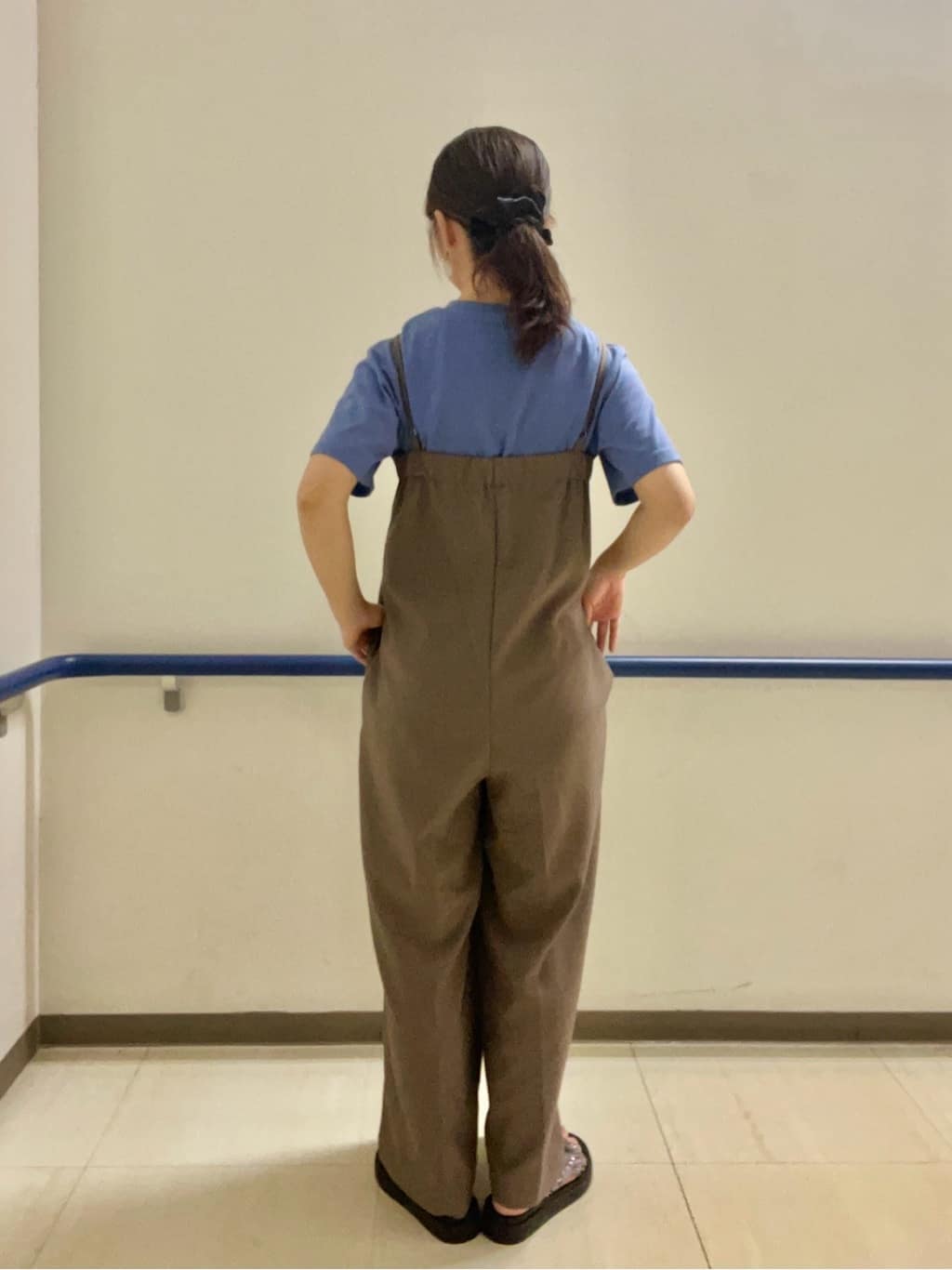 あもさんの「SHOO･LA･RUE｜◆【S-LL/ひんやり/UV】汗をかいても気になりにくい グラフィックTシャツ」を使ったコーディネート
