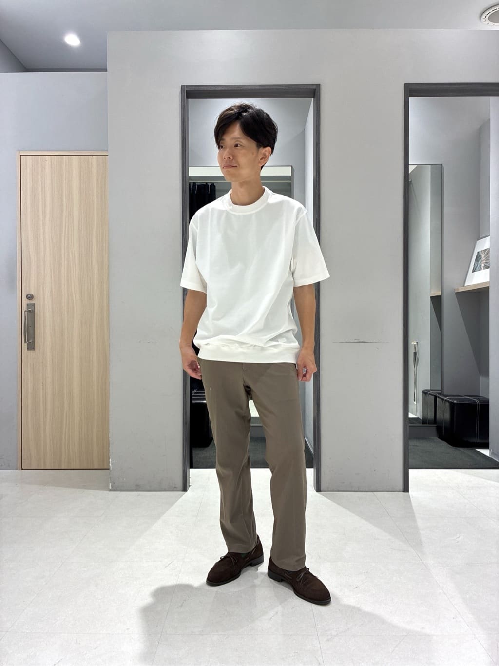 わいずみさんの「TAKEO KIKUCHI｜【抗菌防臭／5サイズ展開】ハイゲージポンチ Tシャツ」を使ったコーディネート
