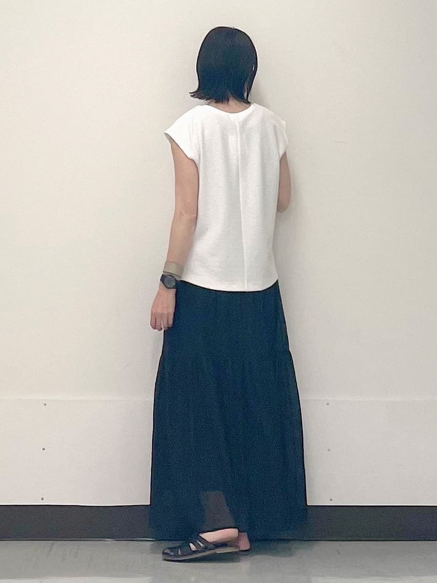 ikueさんの「INDIVI｜【2点セット／着回し◎】ノースリーブ＆ティアードスカート カセット服」を使ったコーディネート