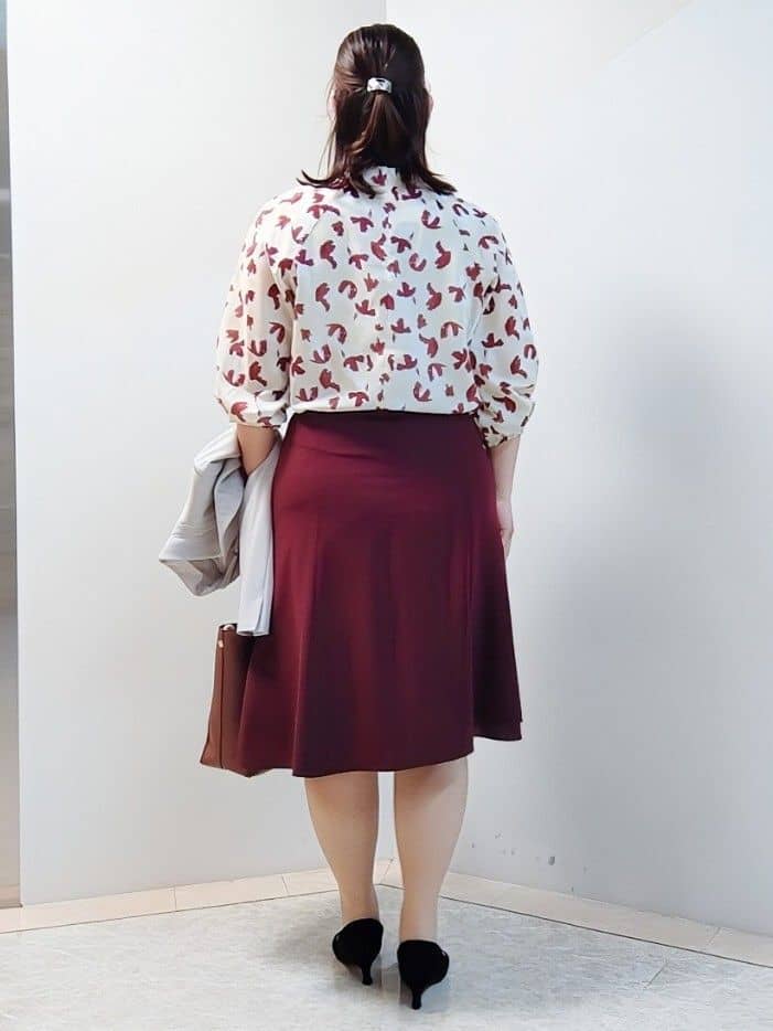 エリさんの「Reflect｜【美シルエット】ソフトマーメイドスカート」を使ったコーディネート