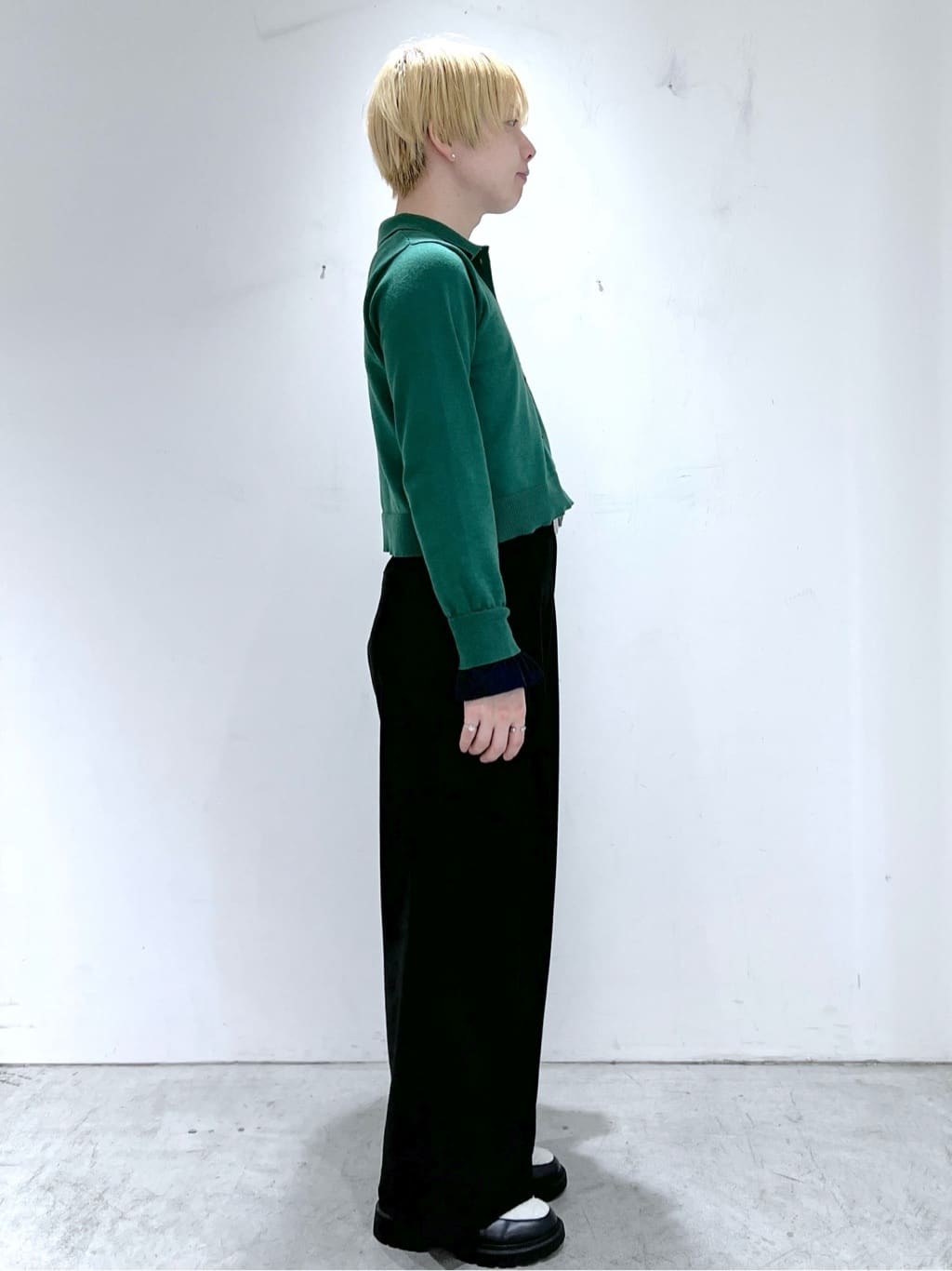 JINさんの「OPAQUE.CLIP｜タックデザインワイドパンツ【洗濯機OK】」を使ったコーディネート