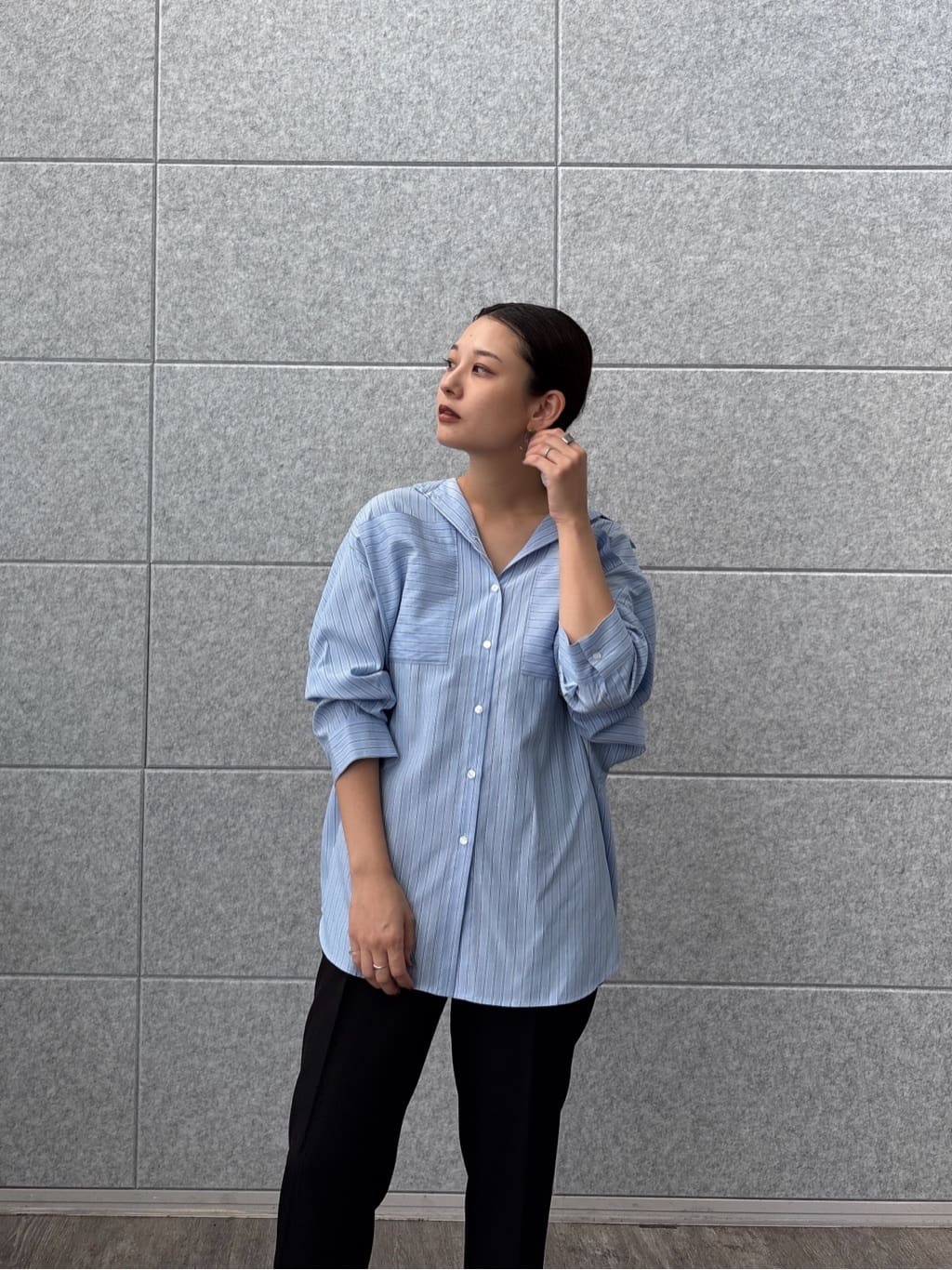 ayanoさんの「INDIVI｜Comfy SET UP｜イージーテーパードパンツ【セットアップ対応／通勤/カセット服】」を使ったコーディネート