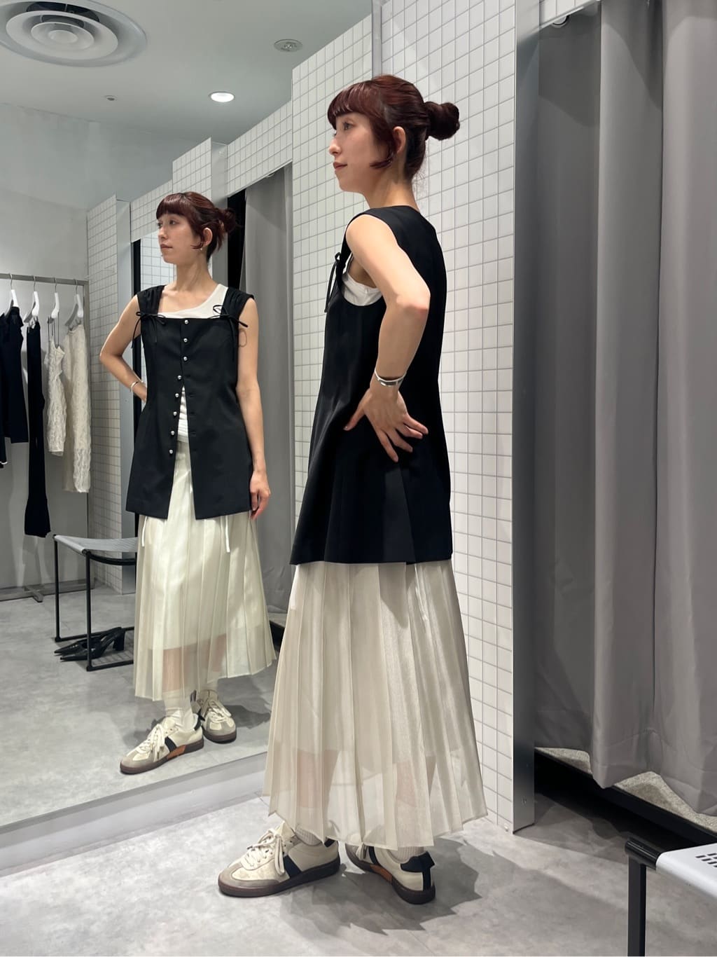 Rielさんの「CODE A｜shiny sheer pleated skirt」を使ったコーディネート