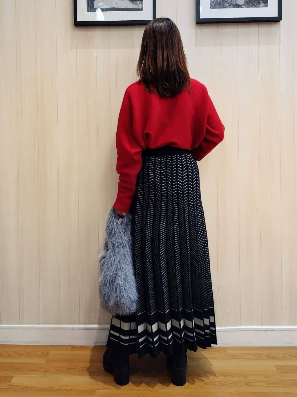 yseさんの「SHOO･LA･RUE｜ファー&times;パール風付きニットティペット」を使ったコーディネート
