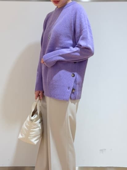 あやさんの「UNTITLED｜【重ね着もおすすめ/洗える】ウールカシミヤ クルーネックニット」を使ったコーディネート