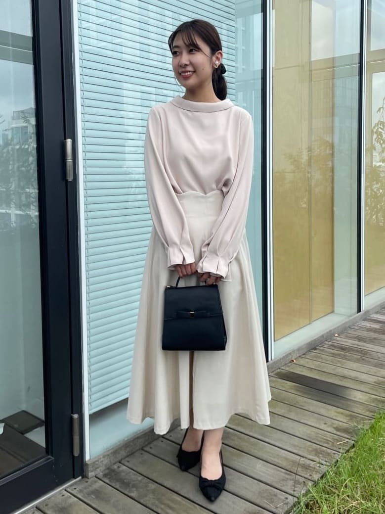 abeさんの「Couture brooch｜カットパイピングリボンパンプス」を使ったコーディネート
