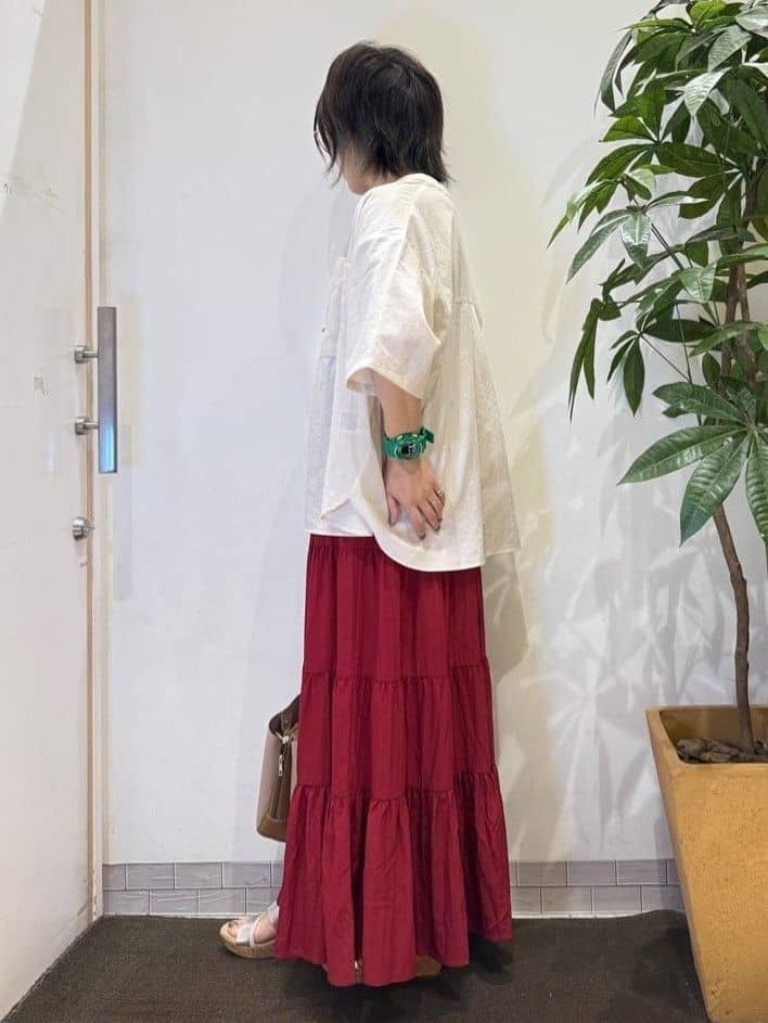 misakiさんの「SHOO･LA･RUE｜【S-LL/ひんやり/UV】選べる6柄でそれぞれ欲しくなる プリントTシャツ」を使ったコーディネート