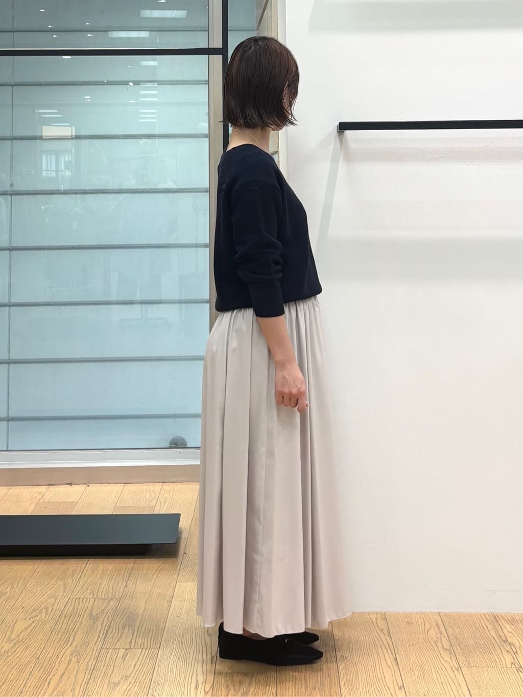 asamiさんの「INDIVI｜【ウール混ラメ素材】Vネック煌めきニット」を使ったコーディネート