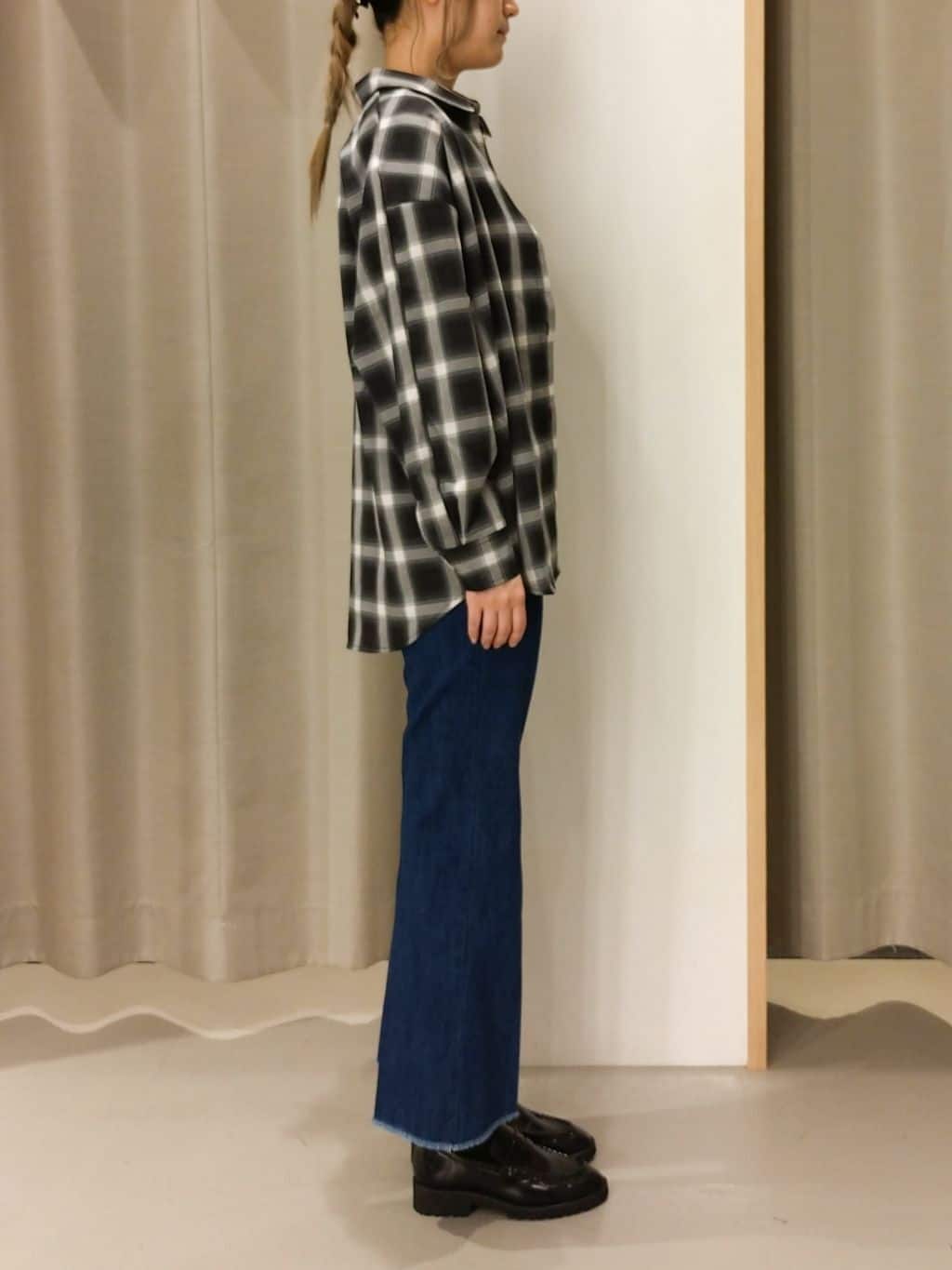 ミリさんの「THE SHOP TK｜【即戦力/軽羽織】チェックドルマンシャツ」を使ったコーディネート
