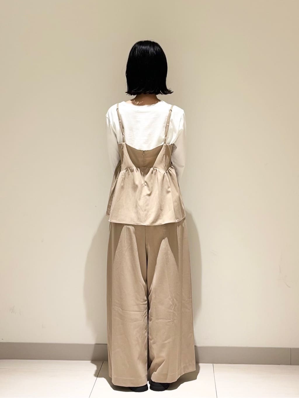 mayuさんの「Dessin｜【セットアップ可・洗える】ハイウエストタックパンツ」を使ったコーディネート
