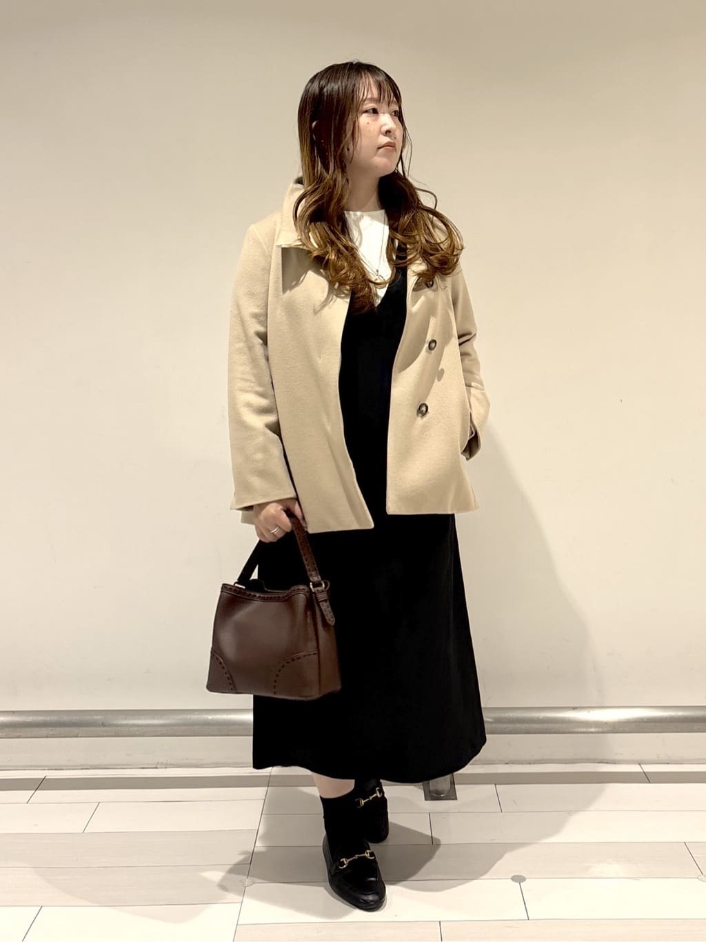 nakamuraさんの「Reflect｜【SS-4Lサイズ／衿が顔に当たらない◎】スタンドネックミドルコート」を使ったコーディネート