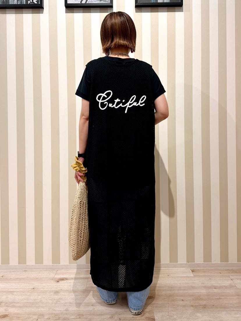 Hanさんの「SHOO･LA･RUE｜◆【洗える/S-LL/ひんやり/UV】汗をかいても気になりにくい スリットトップス」を使ったコーディネート