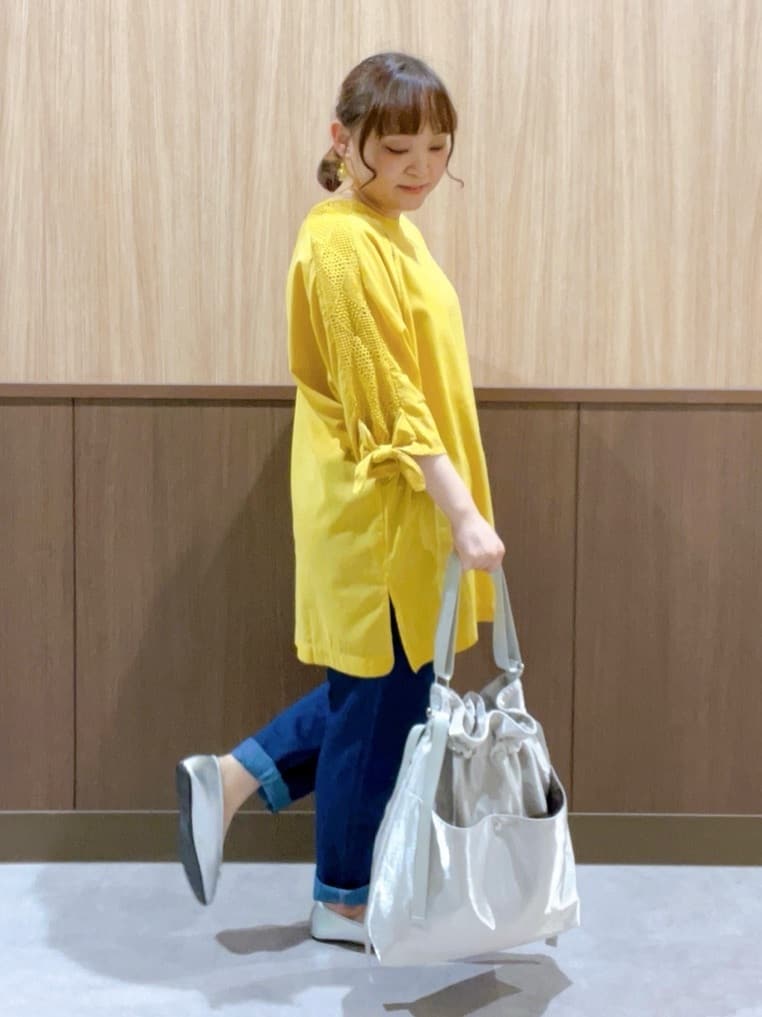 kitaさんの「SHOO･LA･RUE｜【S-LL】お袖デザインが華やか はしごレースチュニック」を使ったコーディネート