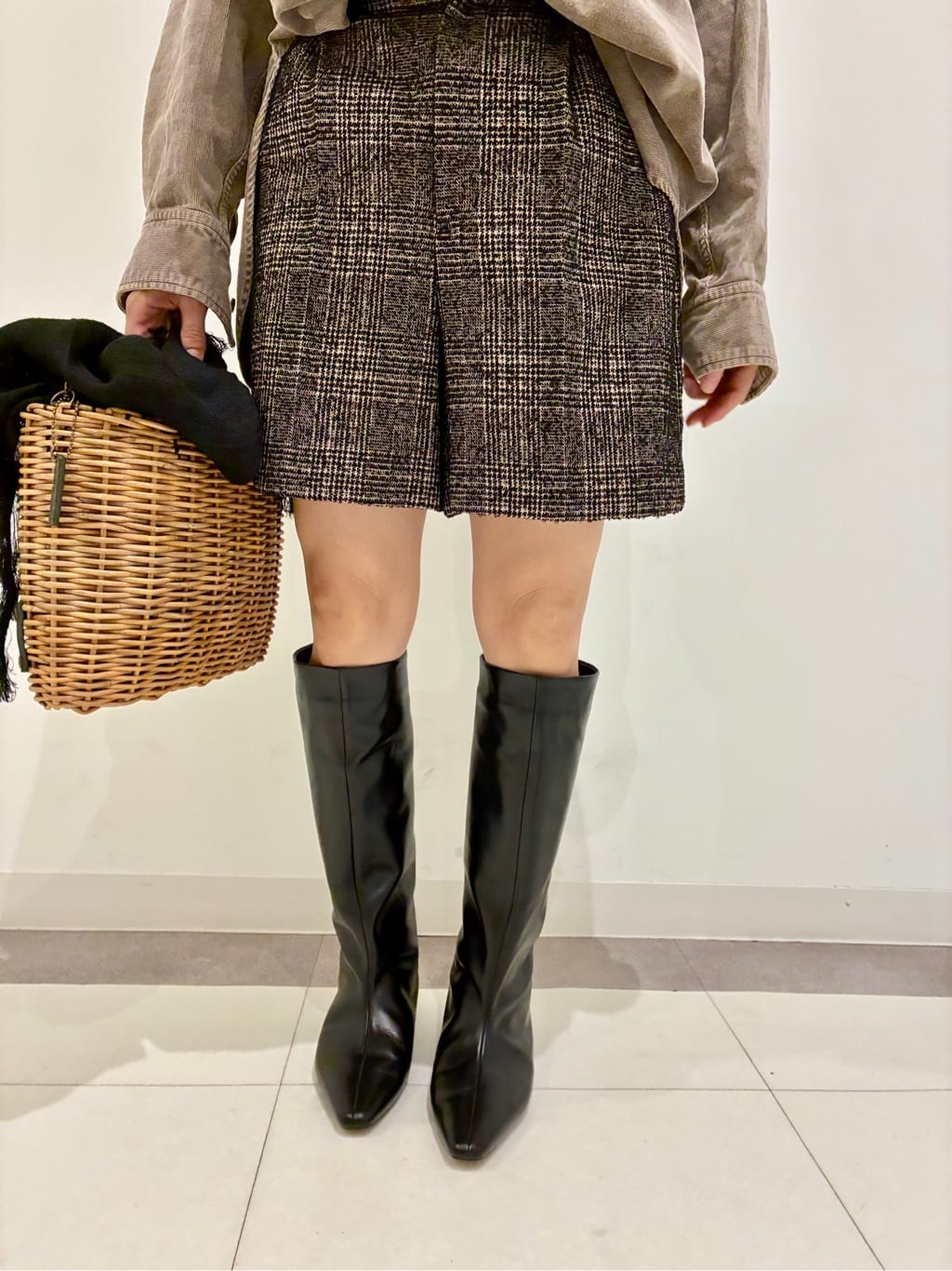 Reecoさんの「DRESSTERIOR｜◆Dhyana．（ディアナドット）&times;金子綾 ロングブーツ」を使ったコーディネート