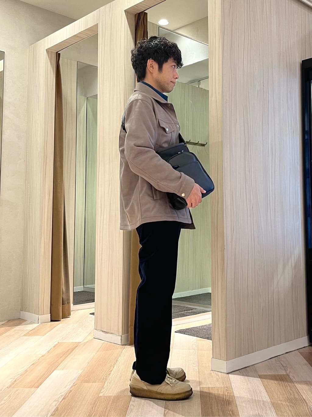 URAさんの「TAKEO KIKUCHI｜【Sサイズ～】ウォーム ミラノリブ オフネック プルオーバー」を使ったコーディネート