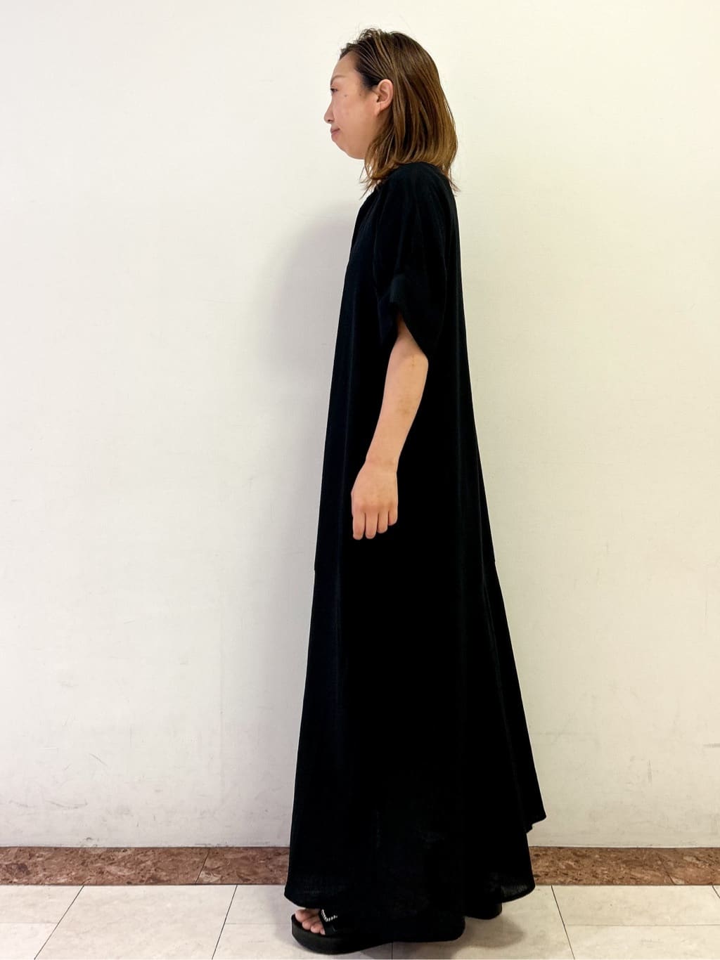 madokaさんの「OPAQUE.CLIP｜レーヨン麻キーネックワンピース【洗える】」を使ったコーディネート