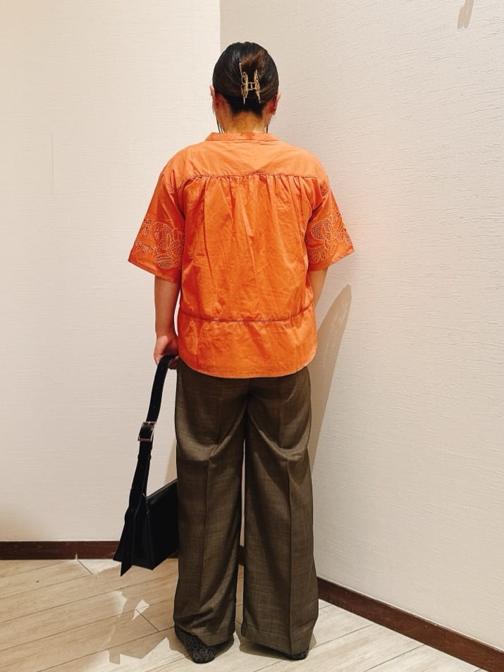 あにぃさんの「SHOO･LA･RUE｜【S-LL/6分袖】レースデザインで華やか見え お袖刺繍ブラウス」を使ったコーディネート