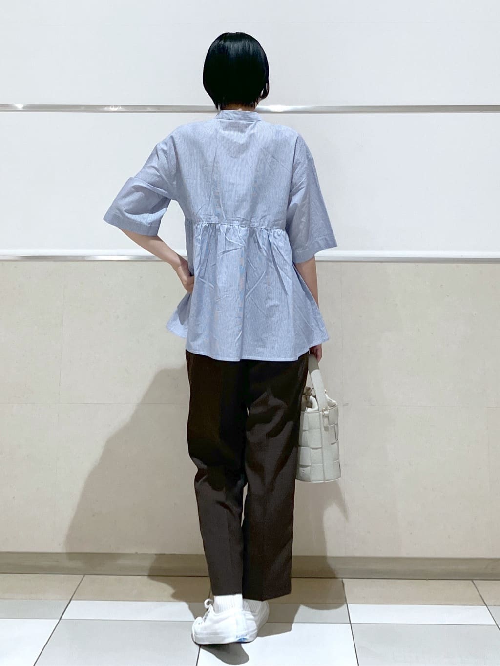 eriko さんの「Dessin｜【洗える／体型カバー】バンドカラーペプラムブラウス」を使ったコーディネート