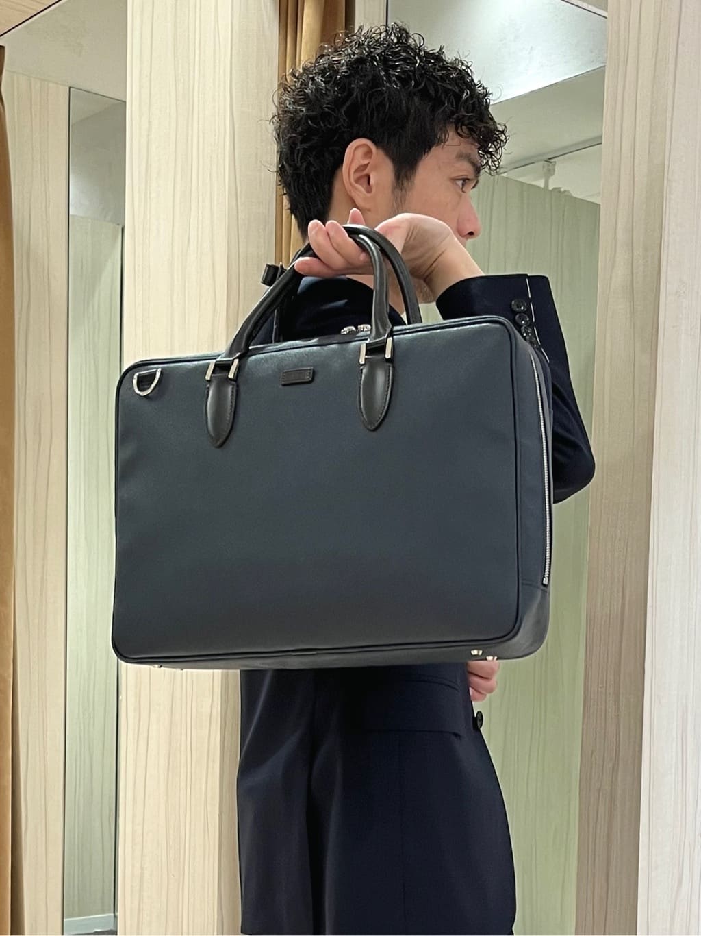 URAさんの「TAKEO KIKUCHI｜コーデュラ（R） コーティング ブリーフケース」を使ったコーディネート