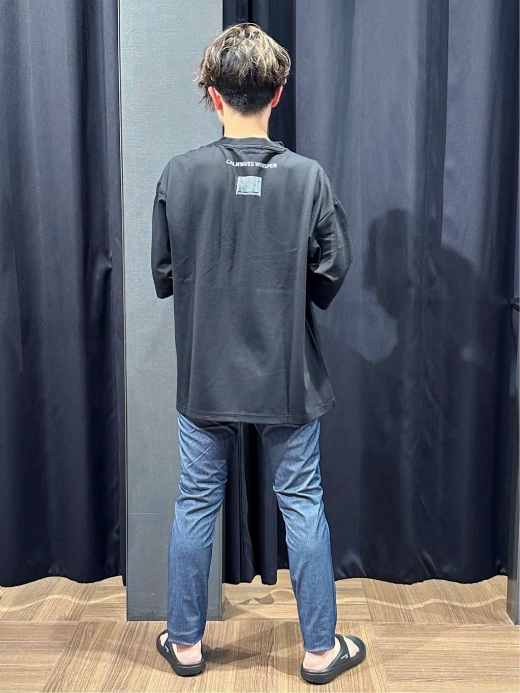 tomoyaさんの「THE SHOP TK｜サフィアーノミニサコッシュ」を使ったコーディネート