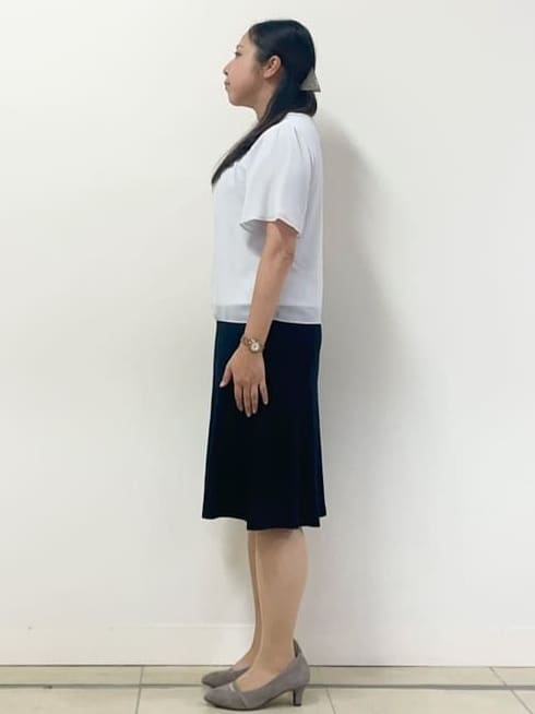 chisaさんの「Reflect｜【一枚着で着映え◎／ジャケットのインナーにも】フロント開きブラウス」を使ったコーディネート