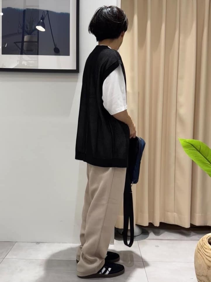はさんの「THE SHOP TK｜切替ボディバッグ」を使ったコーディネート