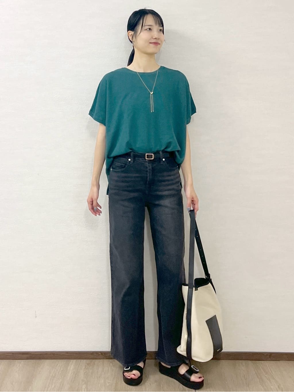 sachikoさんの「OPAQUE.CLIP｜《5色展開／S-LLサイズ》リラクシーメッシュニット【洗濯機洗い可】」を使ったコーディネート