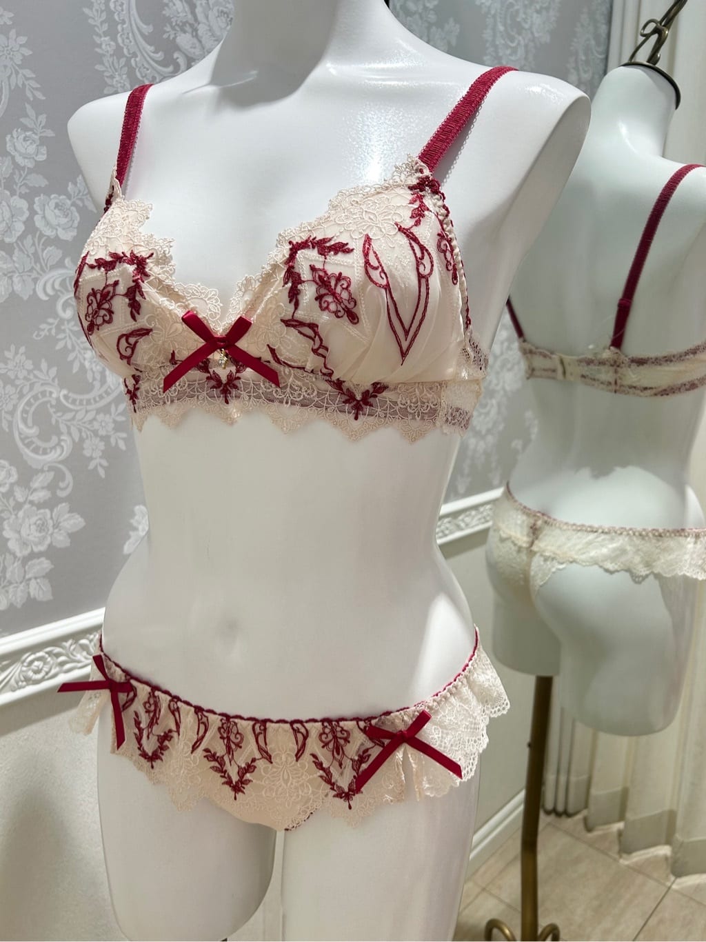 hachiさんの「Risa Magli｜【ジュエリー】 ブラジャー （B-C） ＜S Make Type＞」を使ったコーディネート
