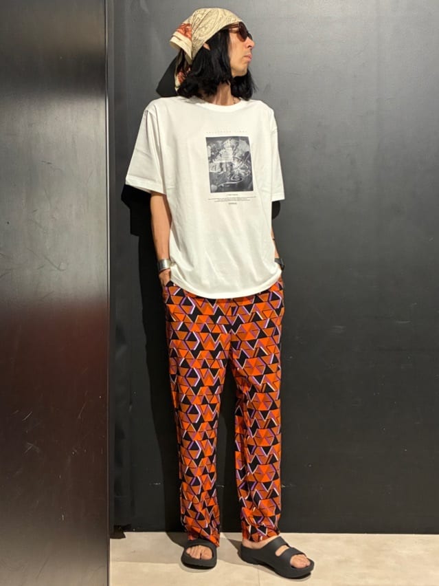 538961276さんの「THE SHOP TK｜リサイクルアート半袖Tシャツ【接触冷感/洗濯機OK】」を使ったコーディネート