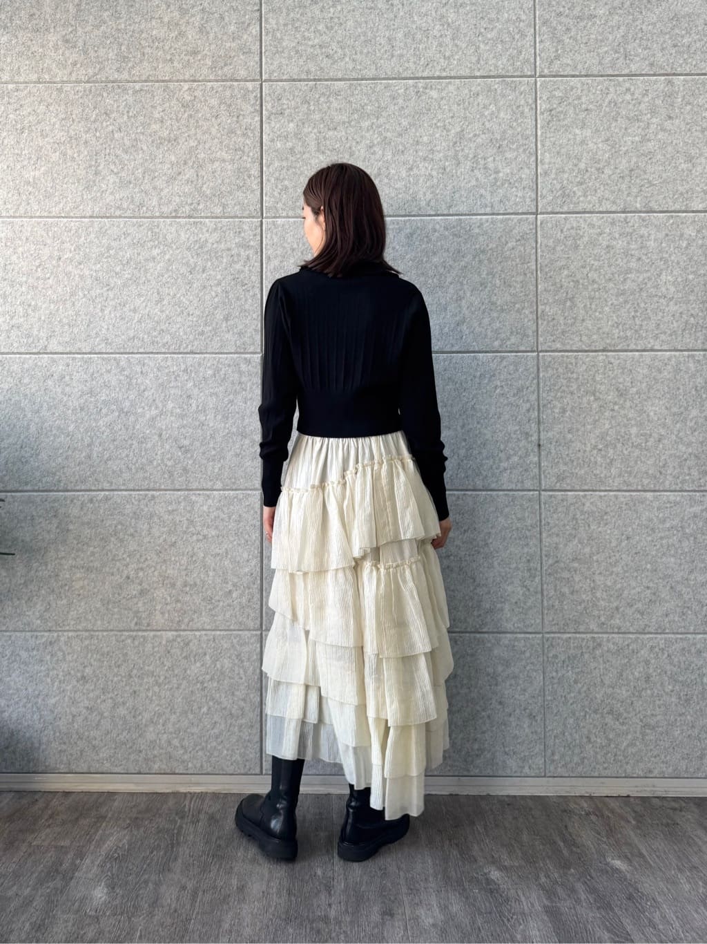 uchi__yamaさんの「CODE A｜sleek collar knit」を使ったコーディネート