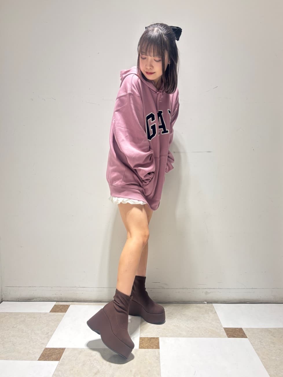 せらら⭐️さんの「ESPERANZA｜厚底ニットショートブーツ」を使ったコーディネート