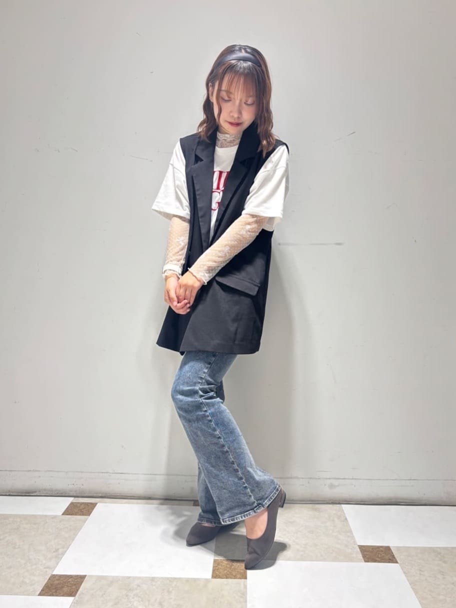 せらら⭐️さんの「ESPERANZA｜《定番》晴雨兼用クッションフラットパンプス」を使ったコーディネート