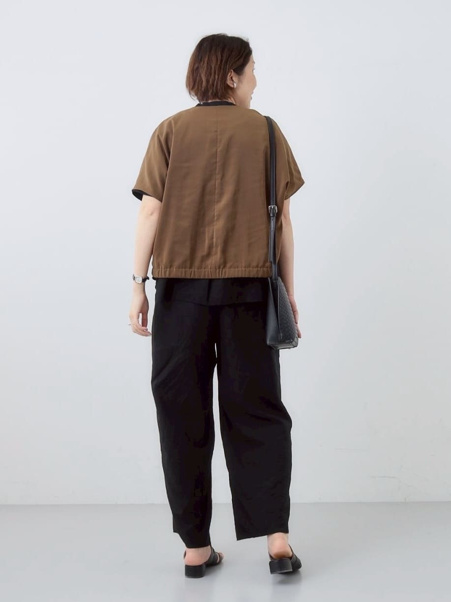 yuriさんの「INDIVI｜【洗える／UVケア／SETUP可能】ドロストワイドパンツ」を使ったコーディネート