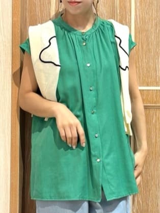 meiさんの「SHOO･LA･RUE｜ニュアンスデザインがこなれ見え 刺繍デザイン シアーカーディガン」を使ったコーディネート