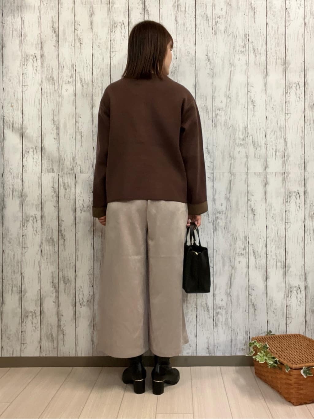 シカさんの「SHOO･LA･RUE｜ストレッチブーツ」を使ったコーディネート