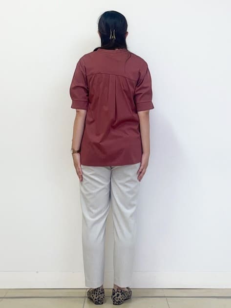 chisaさんの「Reflect｜【すっきり見え！長め丈／マシンウォッシュ可】スキッパーネックジャージトップス」を使ったコーディネート