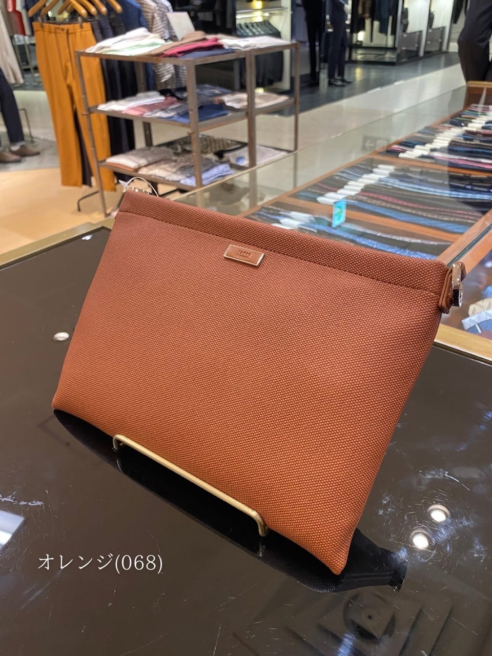 小南大和さんの「TAKEO KIKUCHI｜PUボンディングミニショルダー」を使ったコーディネート