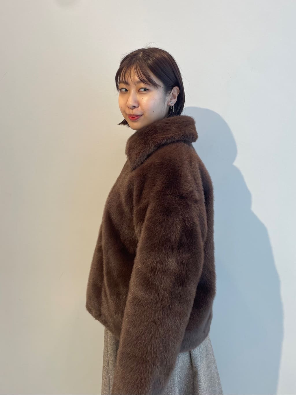 abeさんの「Couture brooch｜【通勤・大人上品】ラメツイード フレアスカート」を使ったコーディネート