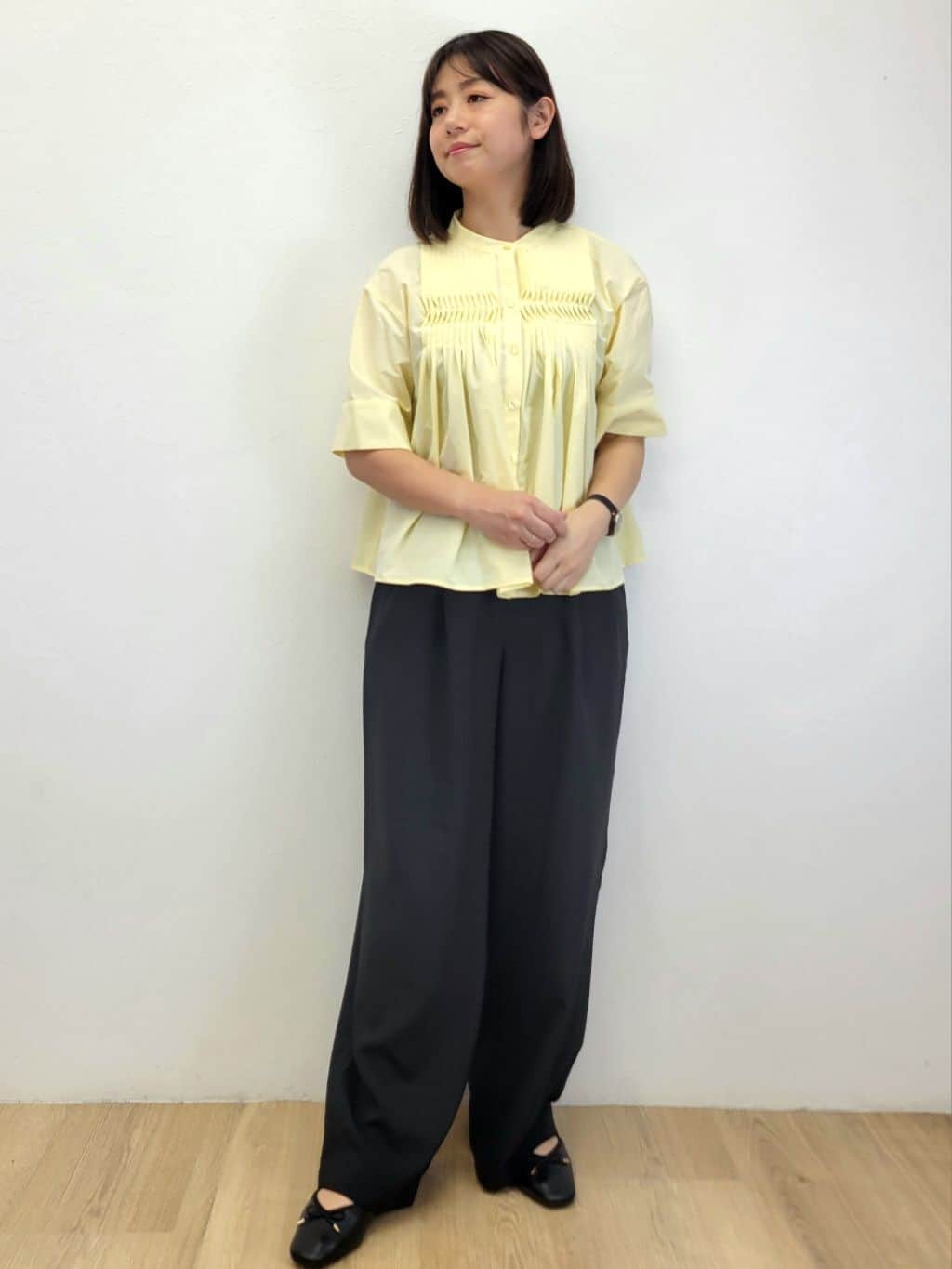 LISAさんの「OPAQUE.CLIP｜ピンタックフレアシャツ【洗濯機洗い可】」を使ったコーディネート