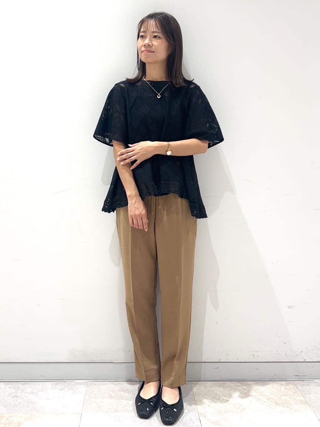 meeさんの「OPAQUE.CLIP｜レースフレアブラウス【洗濯機洗い可】」を使ったコーディネート