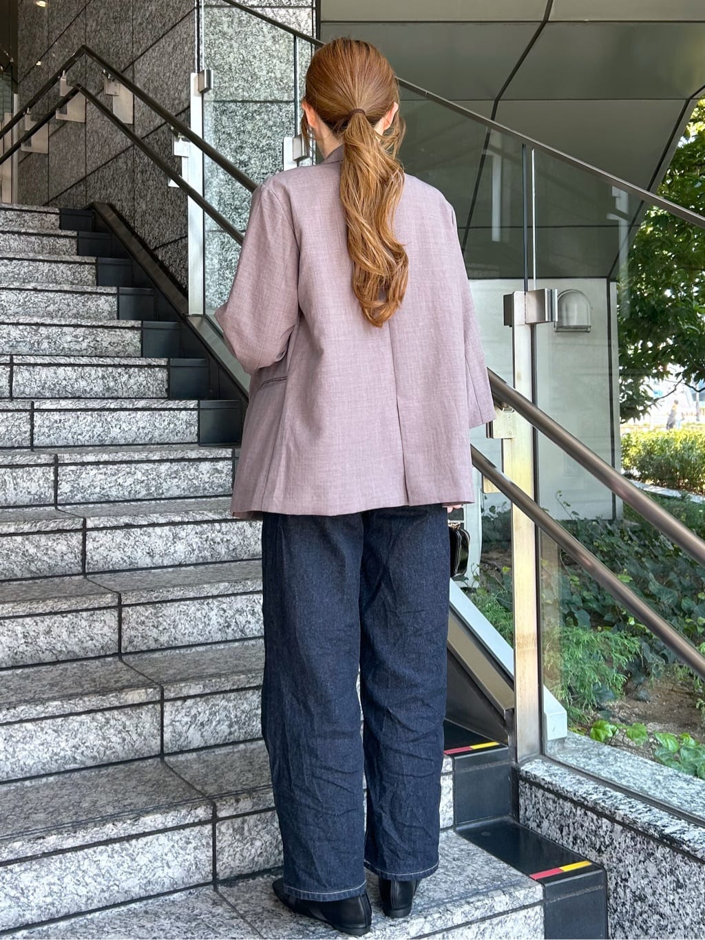 Risaさんの「OPAQUE.CLIP｜メタリック刺繍ロゴTシャツ【接触冷感／洗濯機洗い可】」を使ったコーディネート