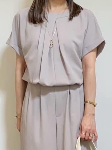tomoさんの「UNTITLED｜◆ビッグトップネックレス」を使ったコーディネート