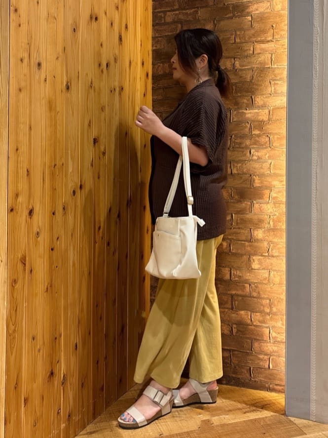 ゆかぴさんの「SHOO･LA･RUE｜◆【洗える/S-LL】色違いで揃えたい テレコリブタンクトップ」を使ったコーディネート