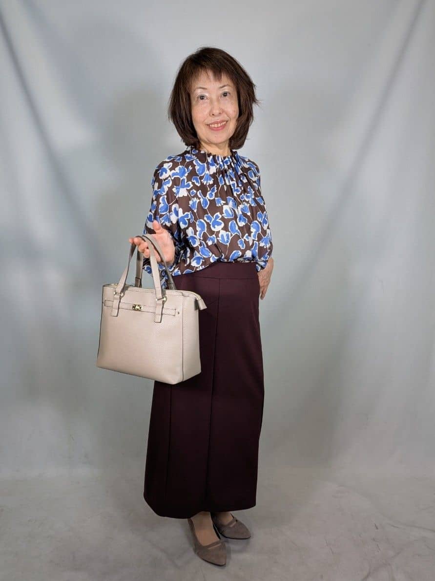 k.kazunoさんの「Reflect｜【ジャケットのインナーにおすすめ◎】花柄タックデザインブブラウス」を使ったコーディネート
