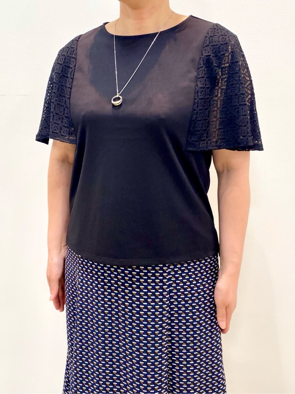 oharaさんの「Reflect｜幾何レーススリーブプルオーバージャージ」を使ったコーディネート