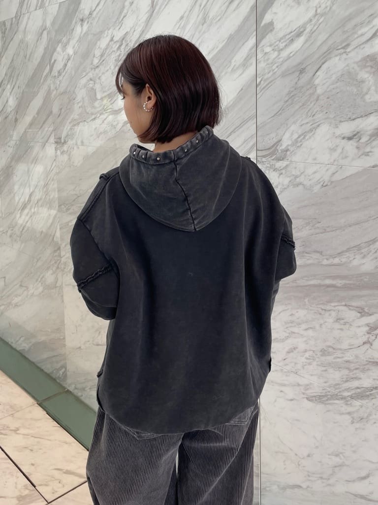 abeさんの「tk.TAKEO KIKUCHI｜ヴインテージライクコーデユロイパンツ」を使ったコーディネート