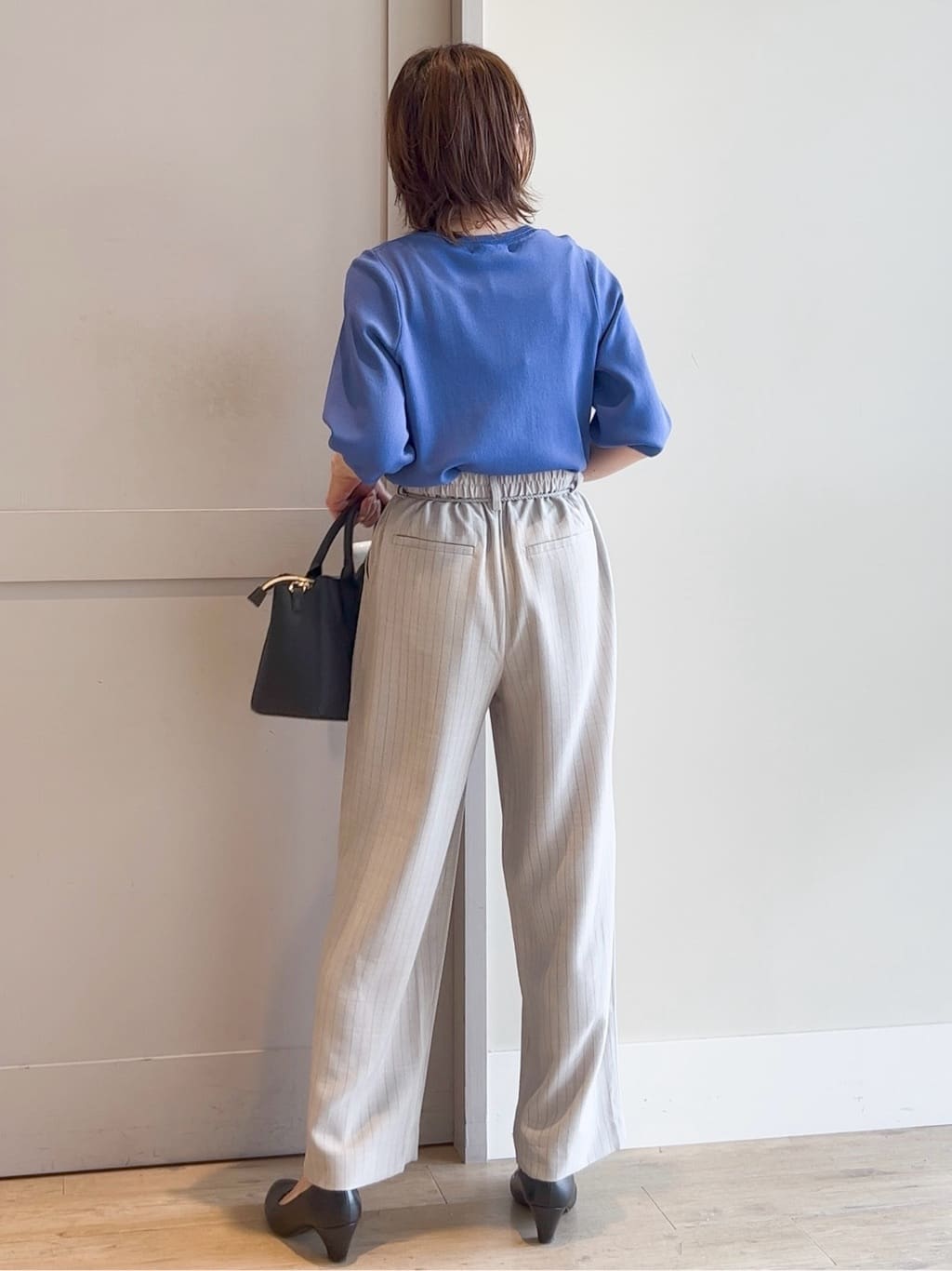 yamakoさんの「grove｜ロープベルトで差がつく 洗練リラックスパンツ」を使ったコーディネート