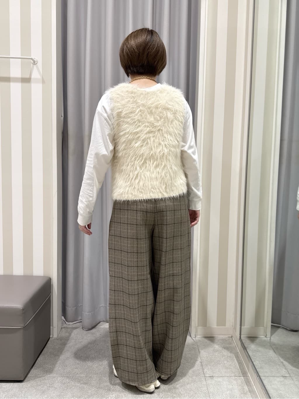 RA★SEさんの「SHOO･LA･RUE｜【高レビュー/2点セット】着るだけでコーデが決まる フェザーニットベスト&times;リブニット」を使ったコーディネート