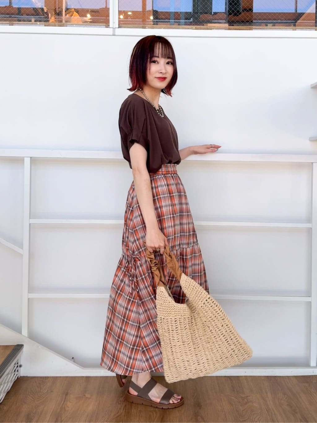 𝐜𝐡𝐢𝐤𝐚さんの「SHOO･LA･RUE｜【S-LL/UV/プチプラ】お袖タックで好印象 デザインTシャツ」を使ったコーディネート